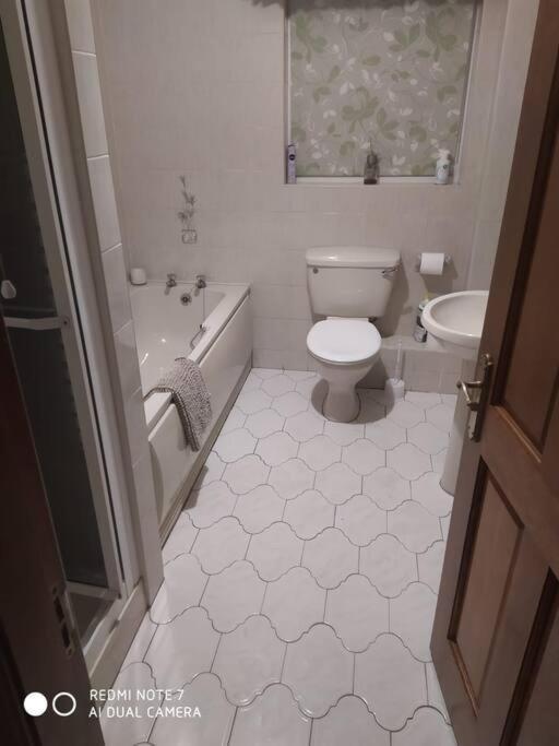 Вилла Cosy 3 Bed Retreat In Ома Экстерьер фото