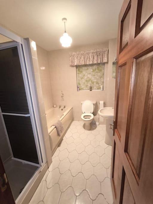 Вилла Cosy 3 Bed Retreat In Ома Экстерьер фото