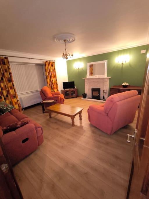 Вилла Cosy 3 Bed Retreat In Ома Экстерьер фото