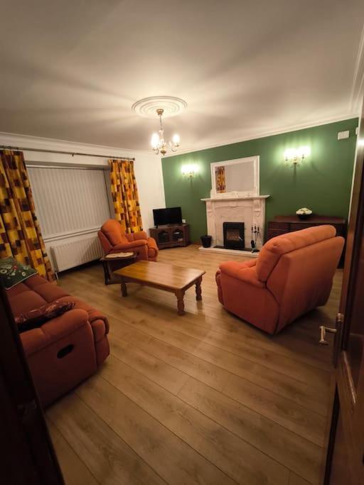Вилла Cosy 3 Bed Retreat In Ома Экстерьер фото